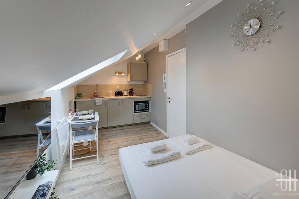 Ferienwohnung Sakura - Face Gare Tours Exterior foto